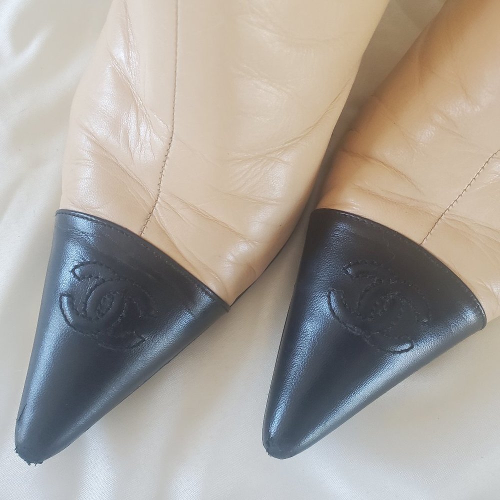 Chanel Vintage Booties, 38